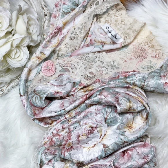 SOLD🌹Vtg Christian Dior Silky Floral Print Slip🌹 - Picture 4 of 5